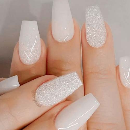 color-unias-vestidos-verde-agua-blancas