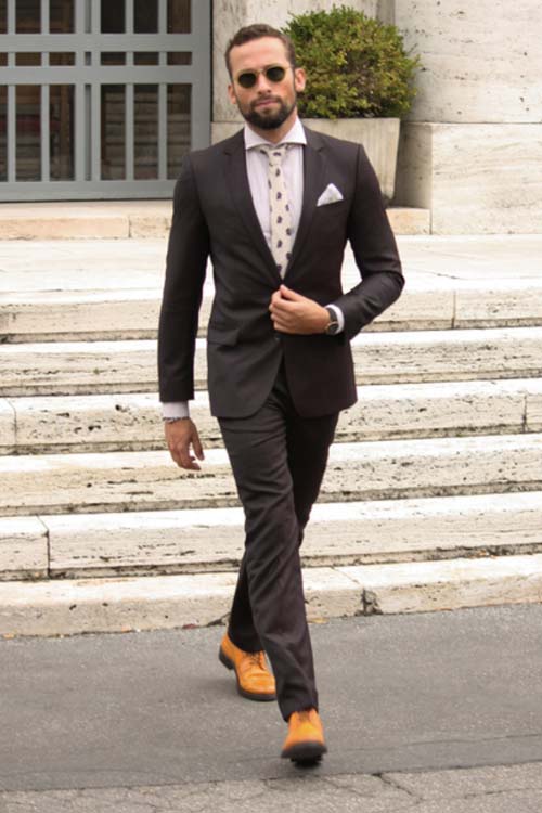 outfit-zapatos-marron-claro