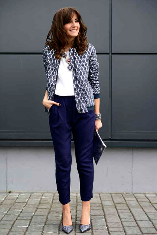 combinar-pantalon-azul-campera