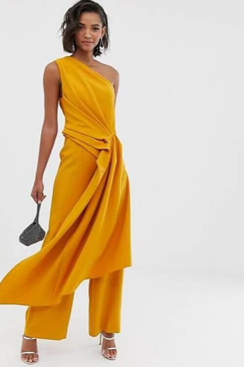 como vestir boda noche mujer