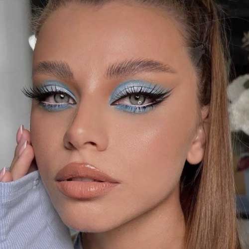 color-de-labios-para-un-vestido-azul