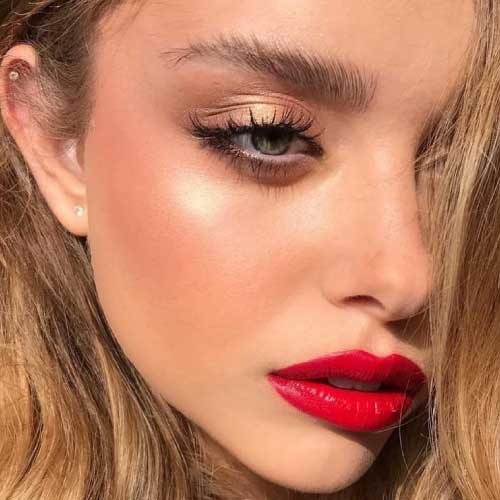 color-de-labios-para-un-vestido-azules