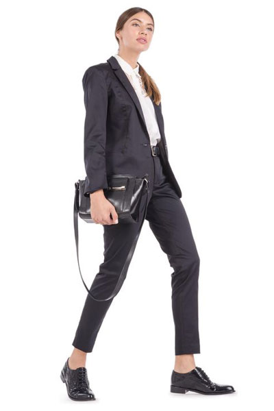 prendas-basicas-traje-gris