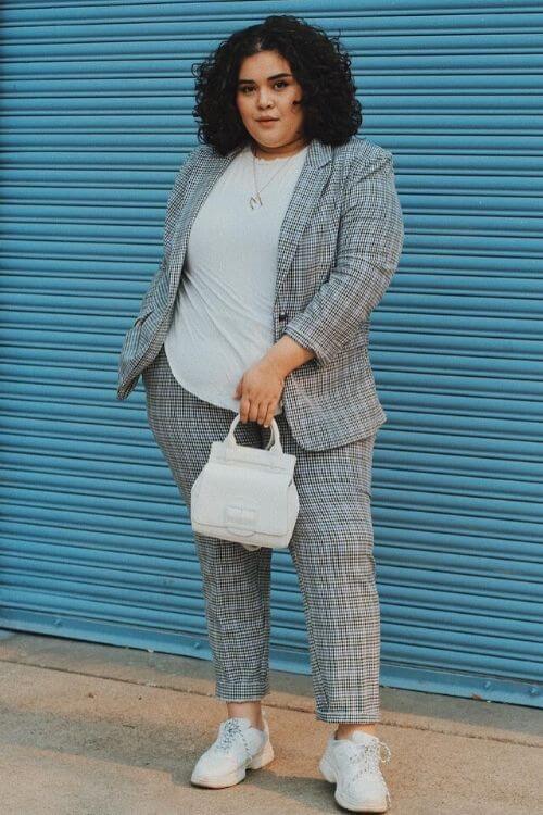 outfits para gorditas tenis