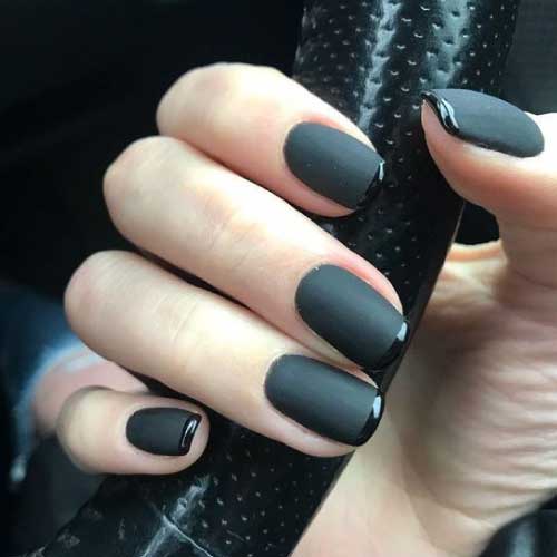 vestido-negro-con-unas-negras-look