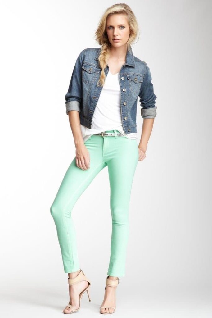 look-con-pantalon-verde-agua