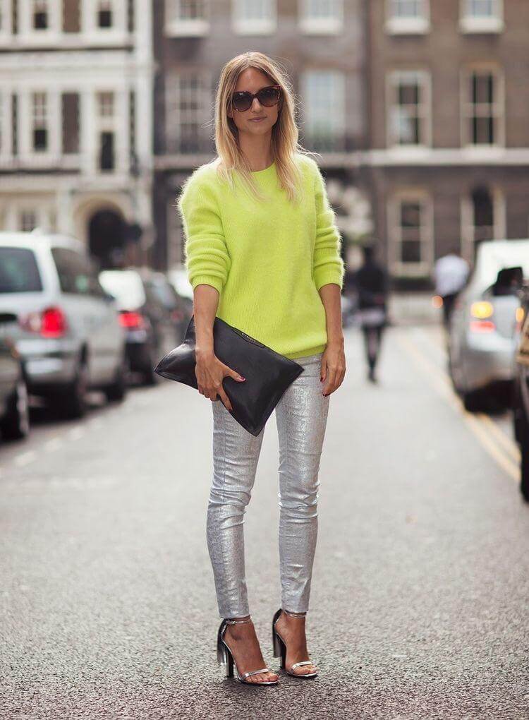 outfit-con-pantalon-gris-7