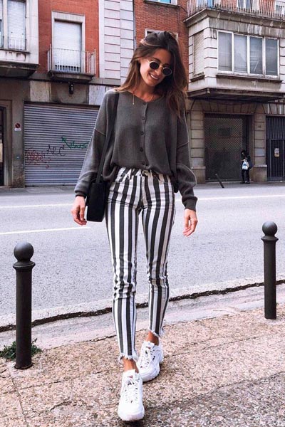 OUTFITS CON ZAPATILLAS BLANCAS MUJER, looks, ideas 2023