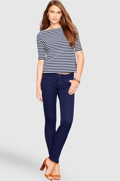 combinar-pantalon-azul-marino