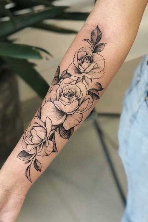 imagenes-tatuajes-mujer-brazo-rosas