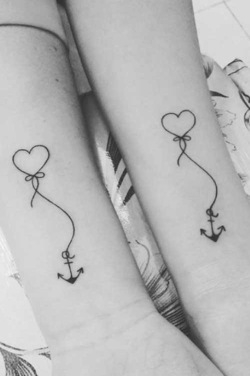 tatuaje-en-el-brazo-mujeres-significados-pequenos
