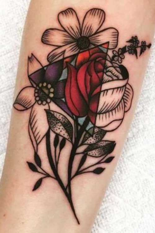 tatuajes-mujer-en-el-brazo-a-color-diseno